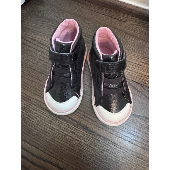 SEE KAI RUN Drew High Top Sneakers in Black Metallic Little Girls Sz 5 - Picture 1 of 15